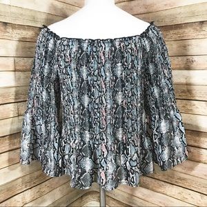 Candies snakeskin black white bell sleeve top